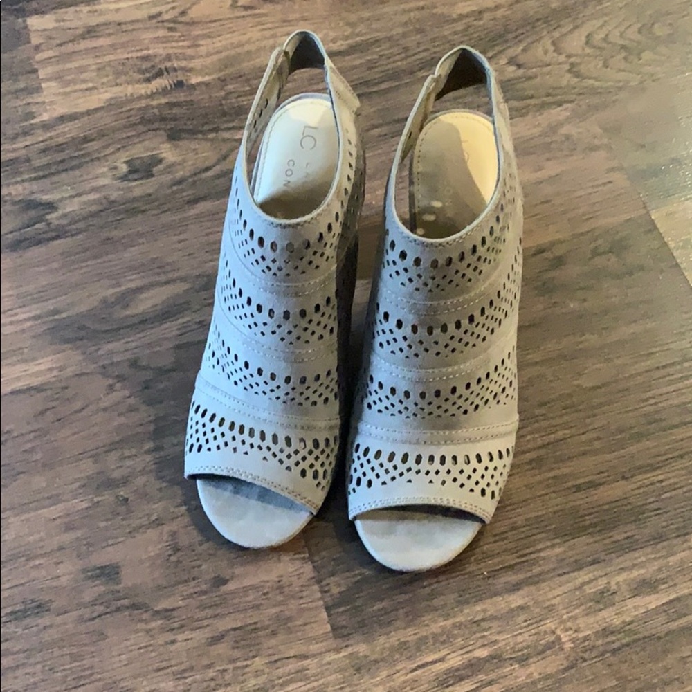 LC Lauren Conrad peep toe heels